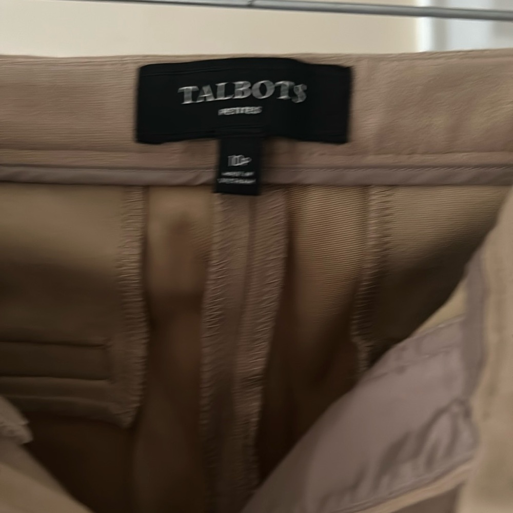 Talbots tan/beige size 10p women’s pants straight leg pants
